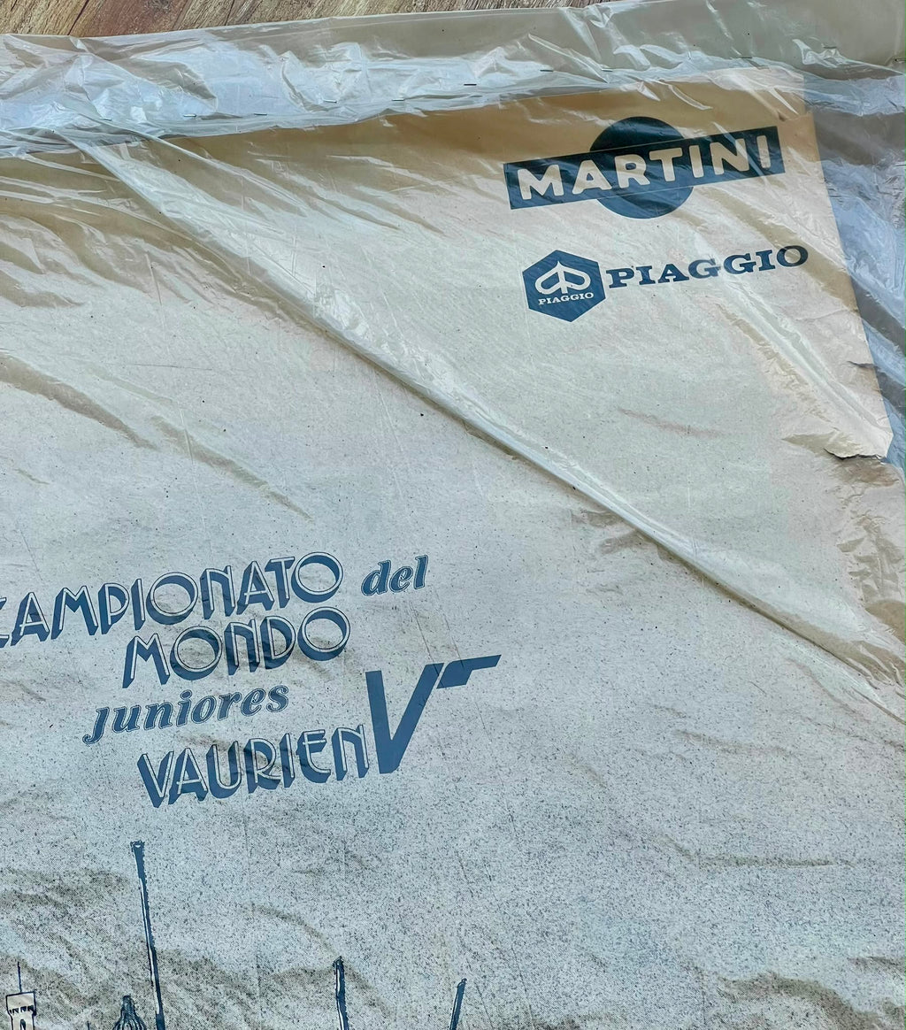3 Manifesti Vintage Originali Anni '80 – Lotto Collezione Pubblicità e Sport (Coca-Cola, Centrale latte, Vela 1982) pezzo unico