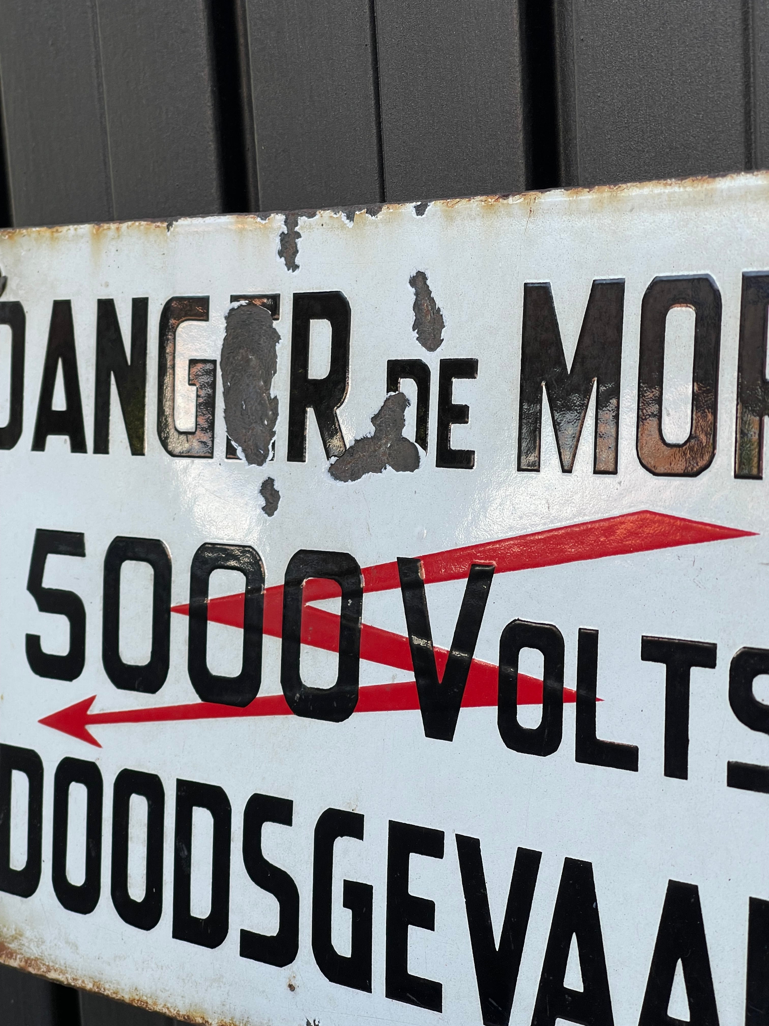 Insegna Smaltata Vintage Anni '50 "Danger de Mort - 5000 Volts" – 30x20 cm