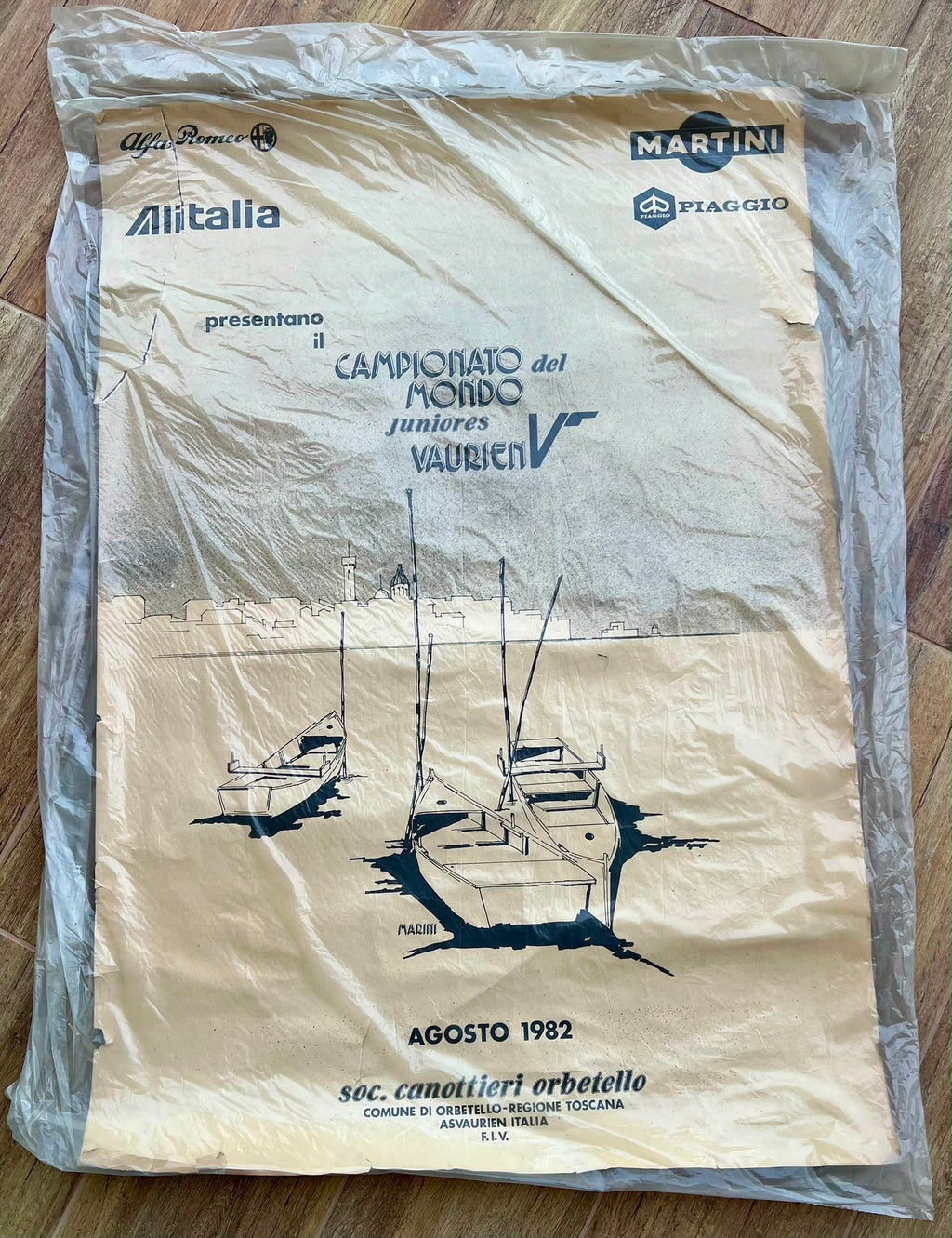 3 Manifesti Vintage Originali Anni '80 – Lotto Collezione Pubblicità e Sport (Coca-Cola, Centrale latte, Vela 1982) pezzo unico