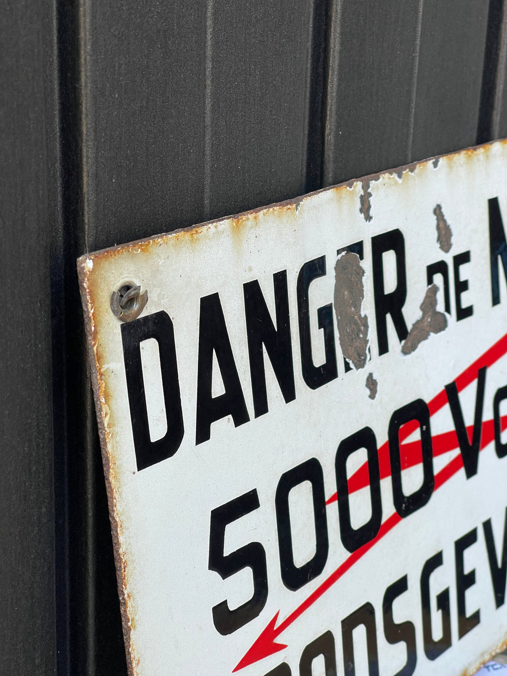 Insegna Smaltata Vintage Anni '50 "Danger de Mort - 5000 Volts" – 30x20 cm